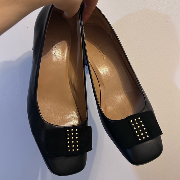 Talbots leather chunky kitten heel with velvet bow and rhinestone - Picture 7 of 7